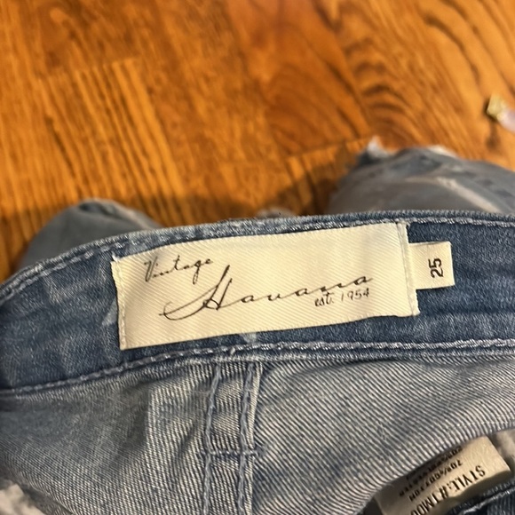 Vintage Havana Woman’s Light Blue Star Jean Shorts Size 25 - Picture 2 of 4
